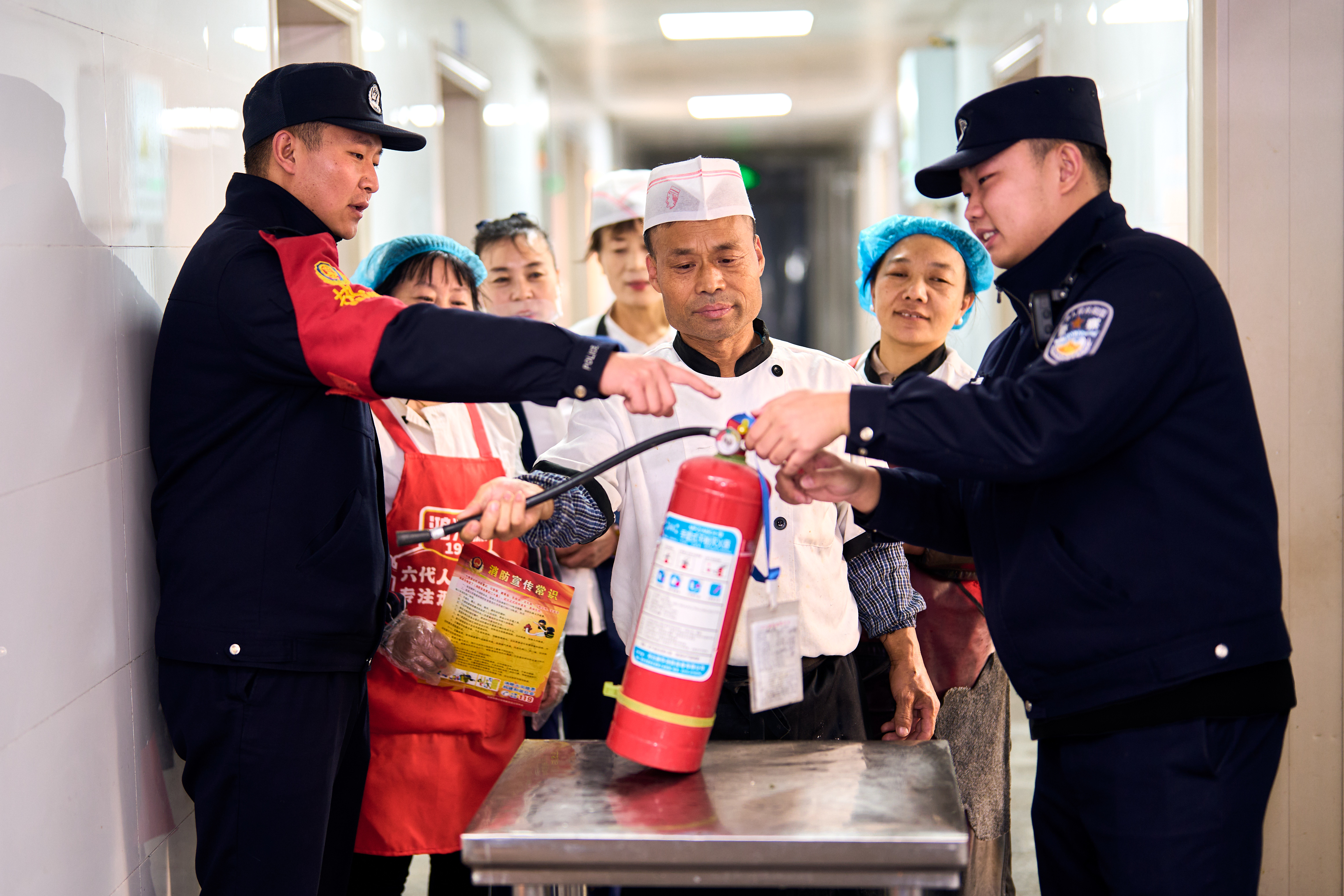 秦皇岛铁路公安处秦皇岛东站派出所加强消防安全宣传工作